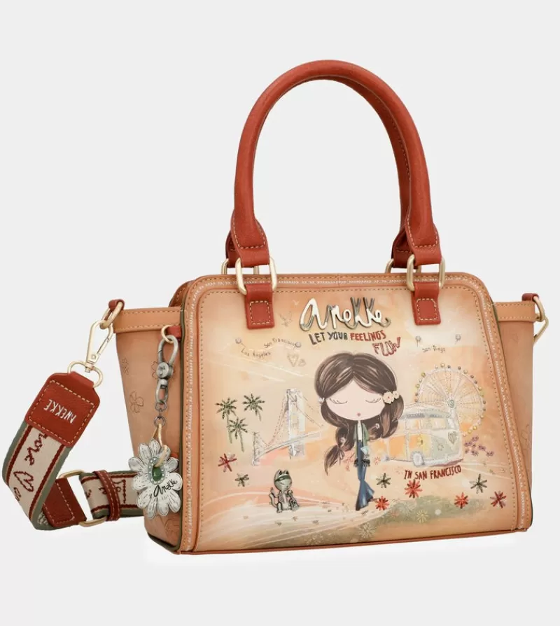 Anekke Tote & Shoppers | Bolso Bowling Peace & Love Camel