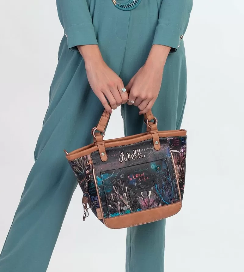 Anekke Tote & Shoppers | Shopper Ovalada Negra Con Bandolera Coral